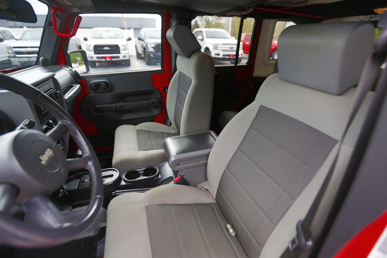 Jeep Wrangler Unlimited 4WD 4dr Sport 2010