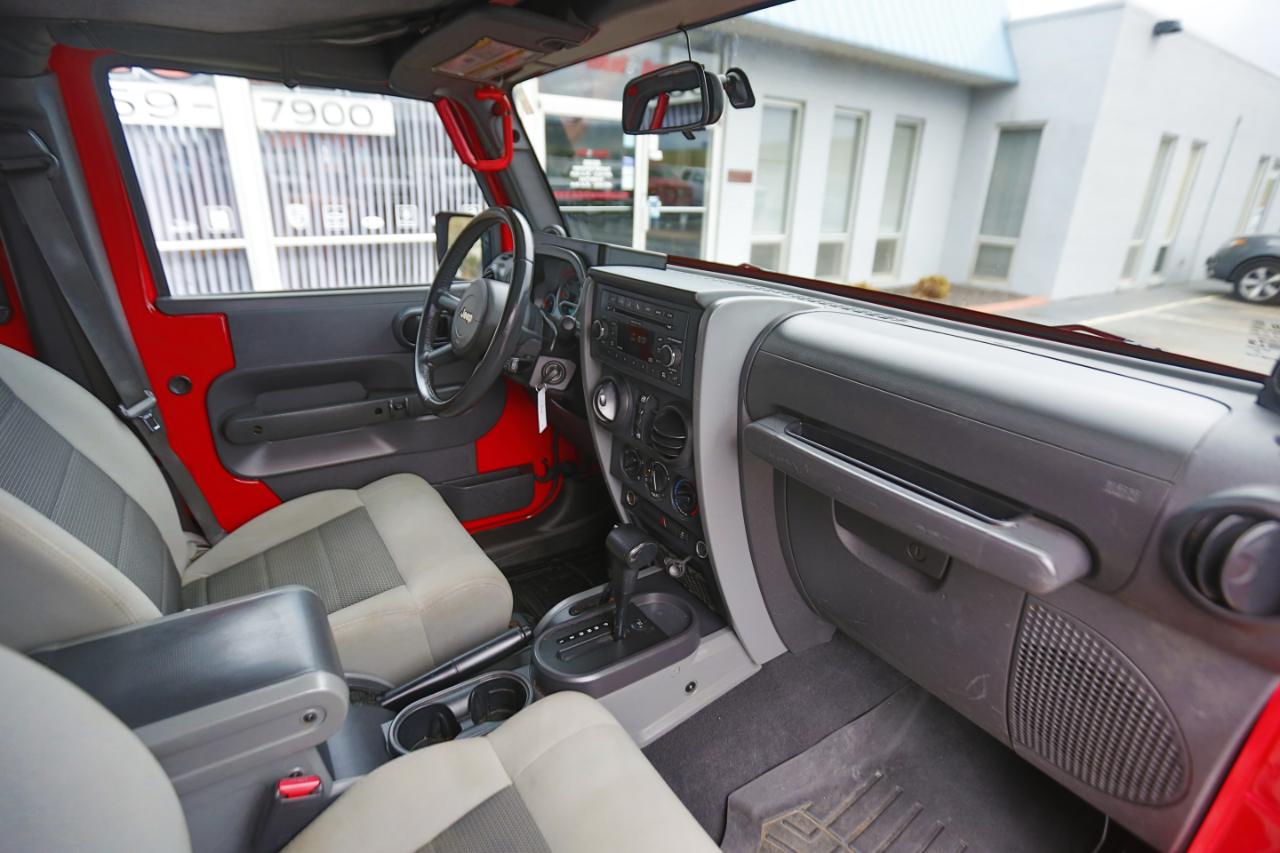 Jeep Wrangler Unlimited 4WD 4dr Sport 2010