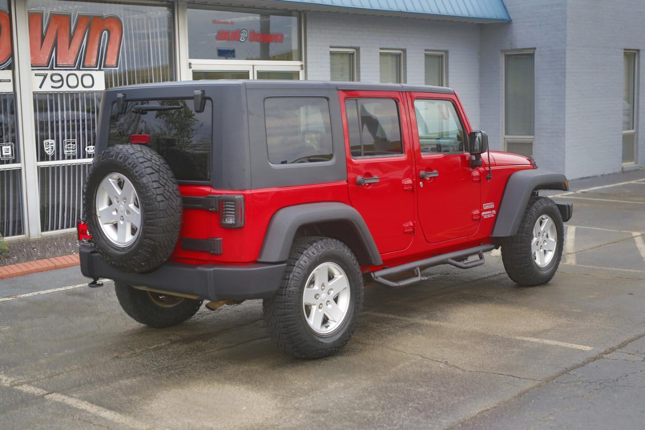 Jeep Wrangler Unlimited 4WD 4dr Sport 2010