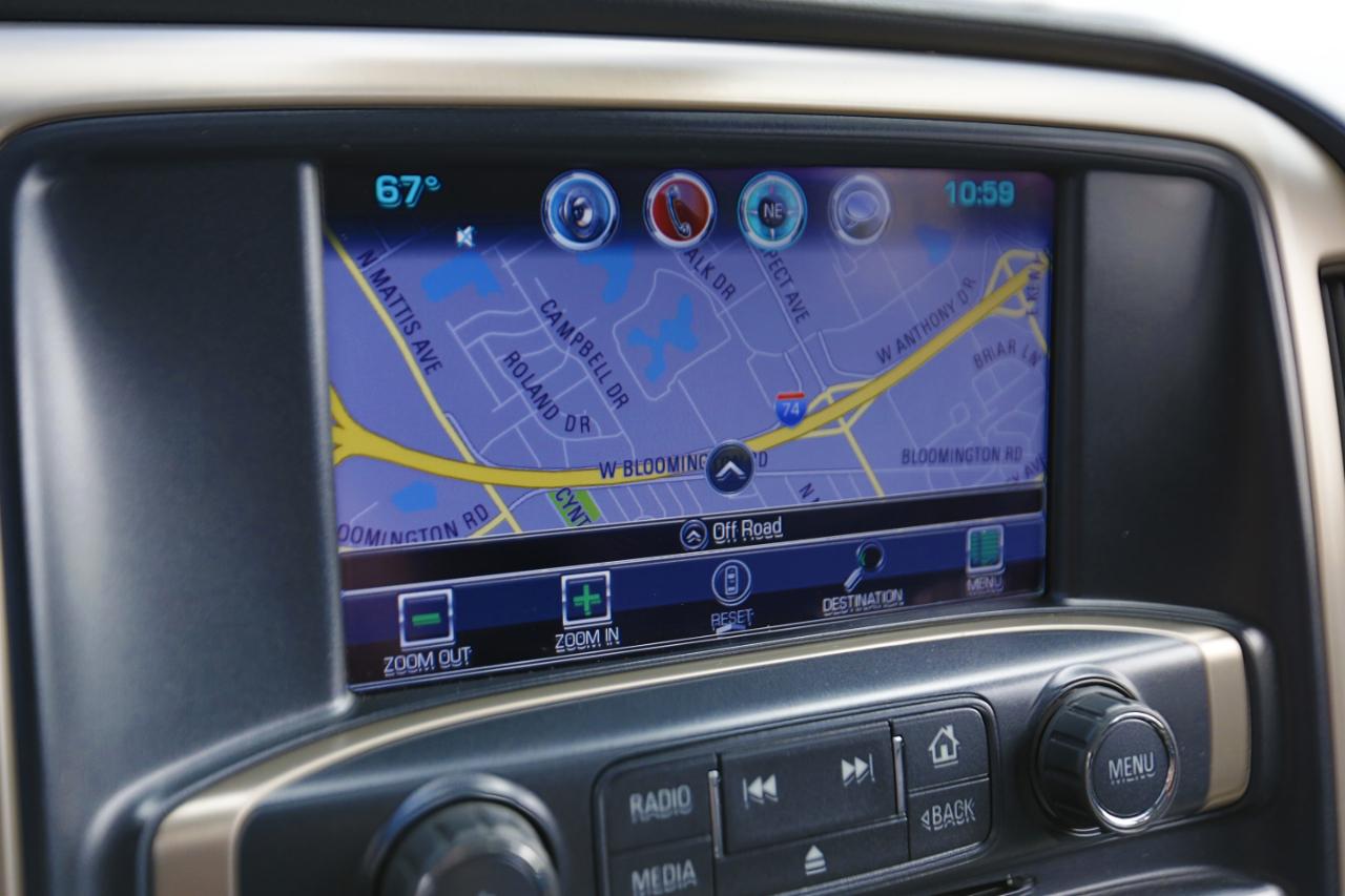 GMC Sierra 1500 4WD Crew Cab 143.5" Denali 2017