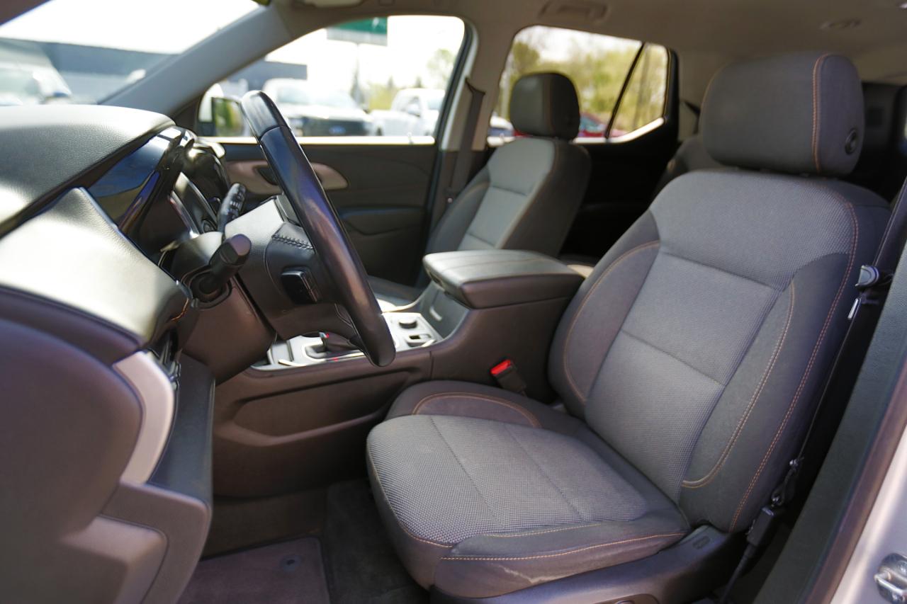 Chevrolet Traverse FWD 4dr LT Cloth w/1LT 2019