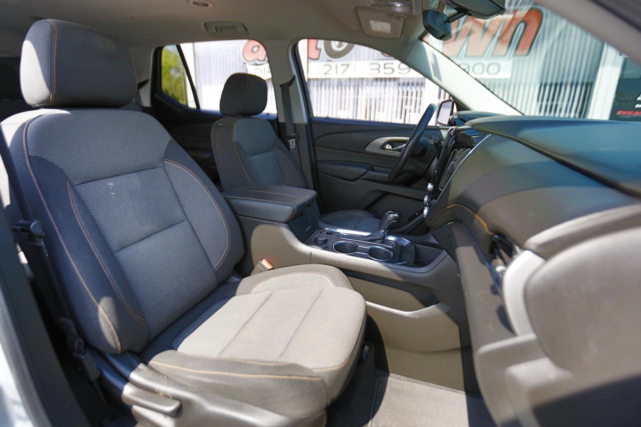 Chevrolet Traverse FWD 4dr LT Cloth w/1LT 2019