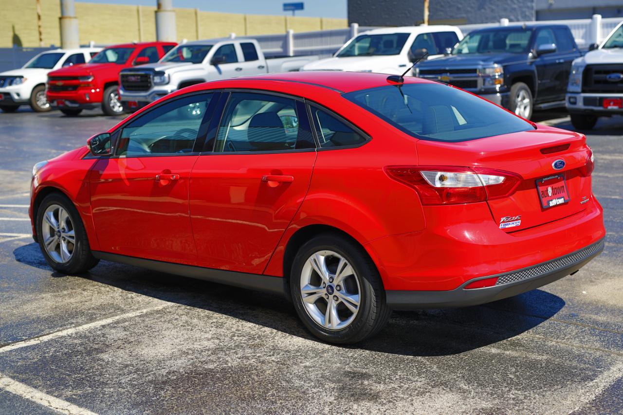 Ford Focus 4dr Sdn SE 2013