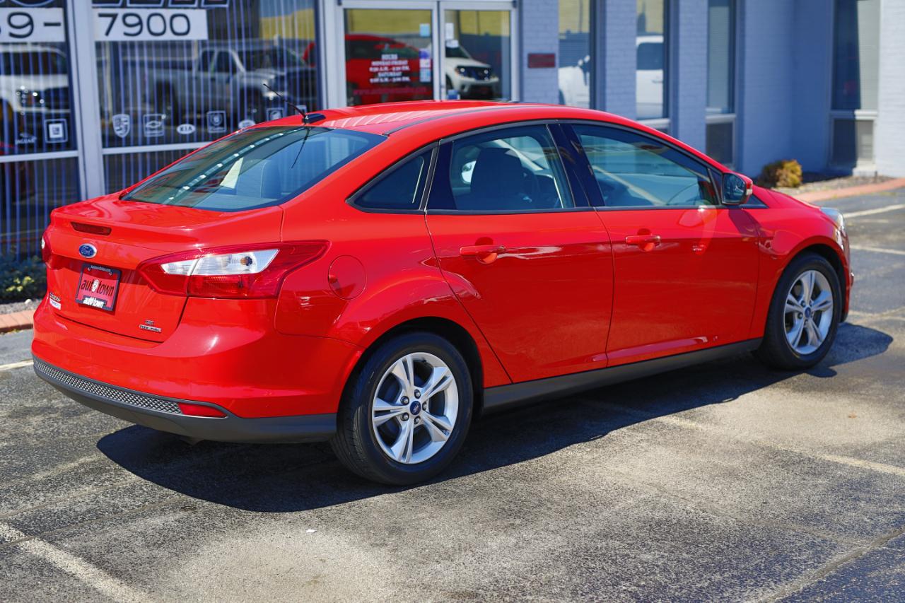 Ford Focus 4dr Sdn SE 2013