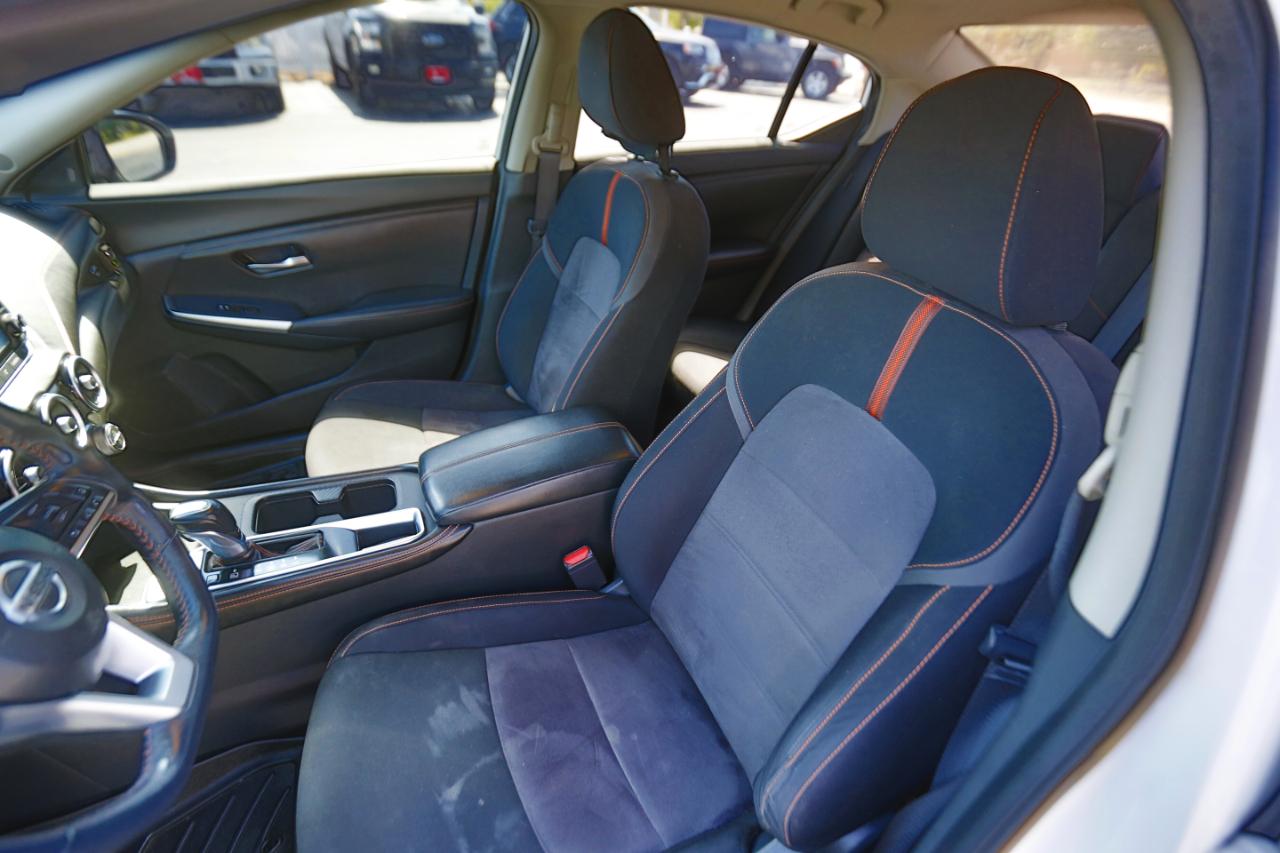 Nissan Sentra SR CVT 2020