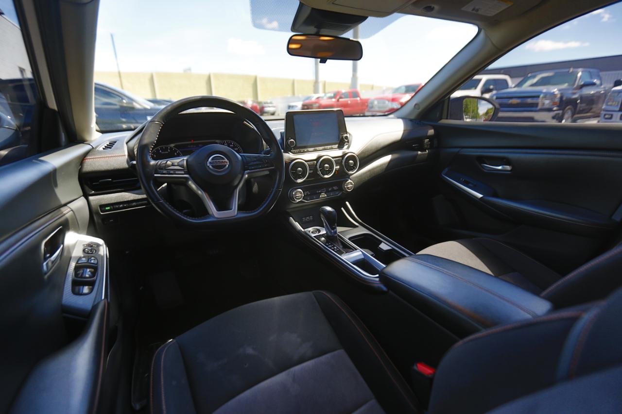 Nissan Sentra SR CVT 2020