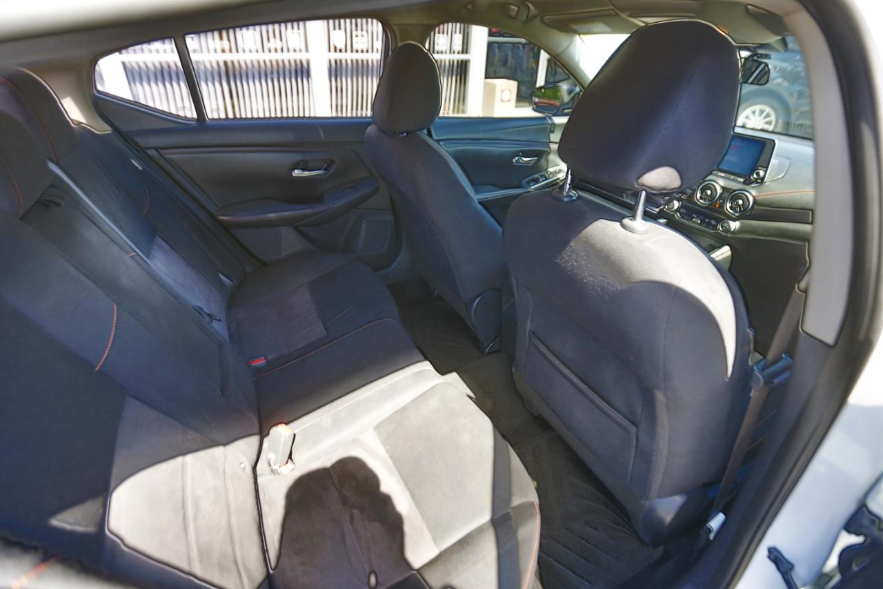 Nissan Sentra SR CVT 2020