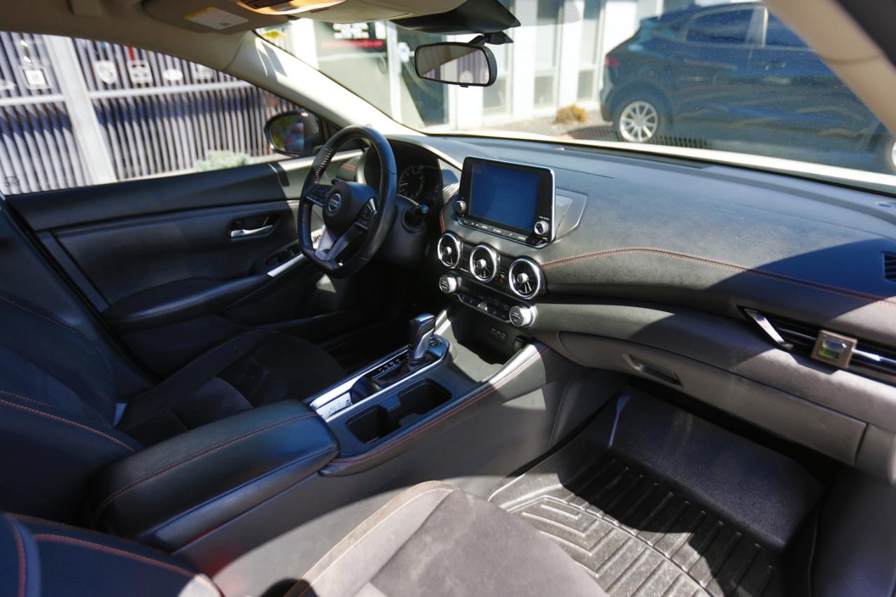 Nissan Sentra SR CVT 2020