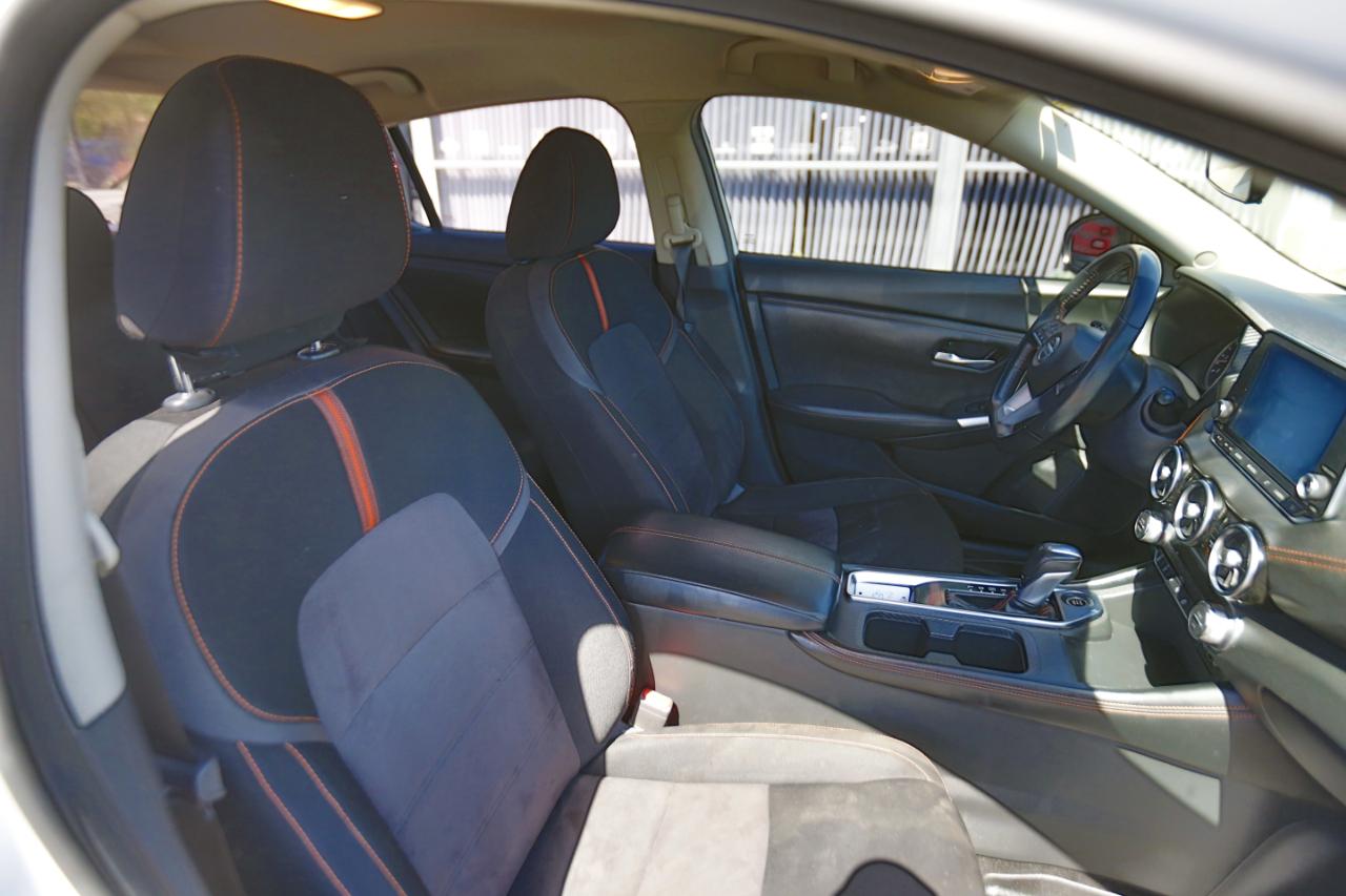 Nissan Sentra SR CVT 2020