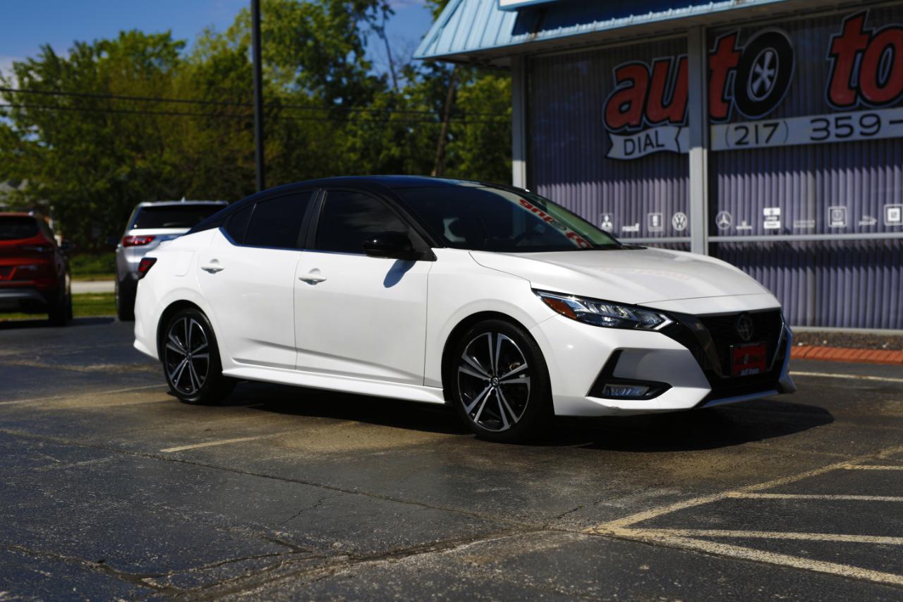 Nissan Sentra SR CVT 2020