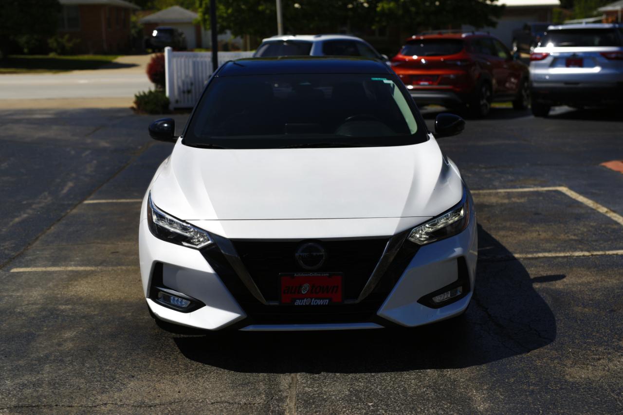 Nissan Sentra SR CVT 2020