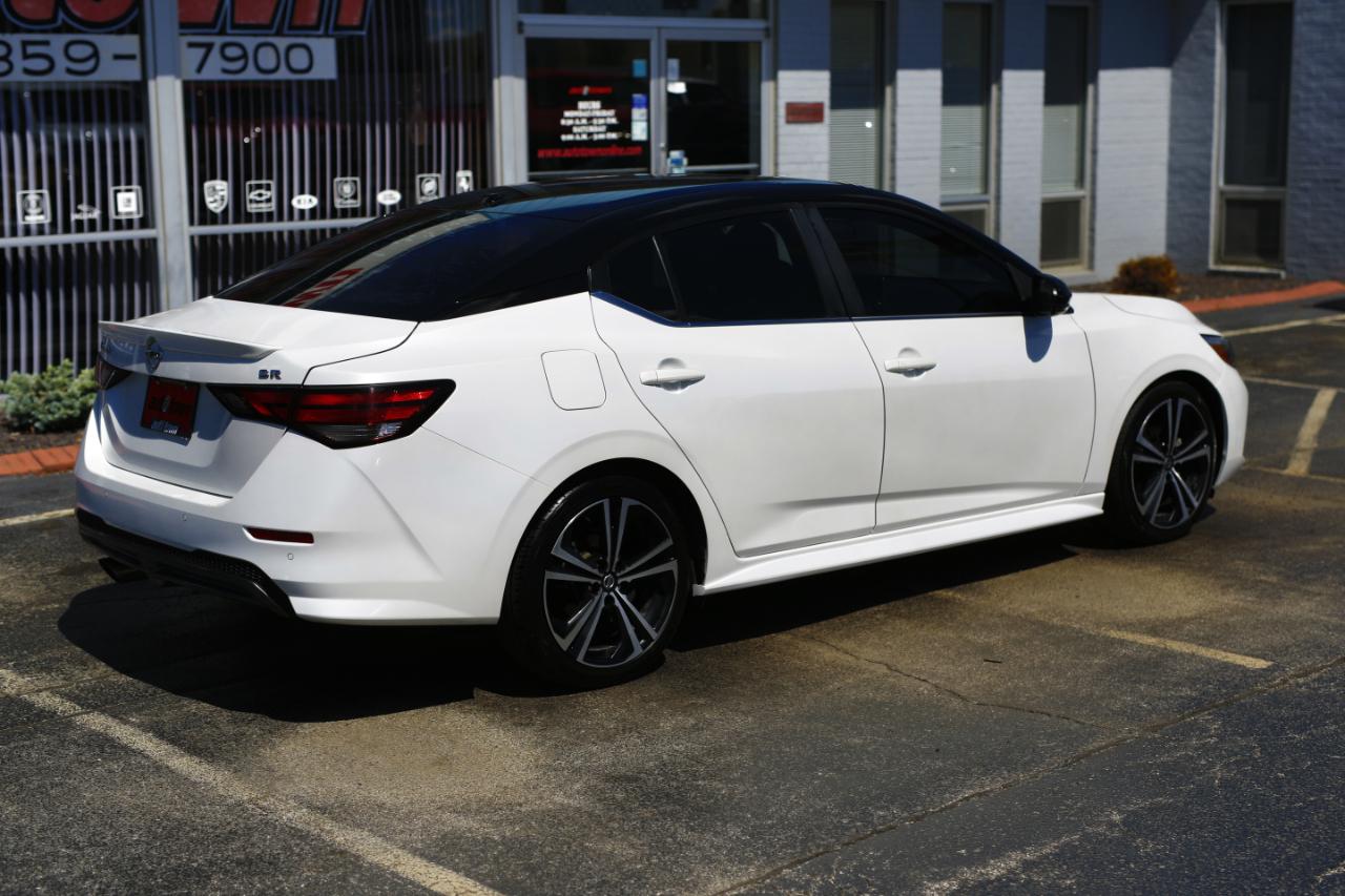 Nissan Sentra SR CVT 2020