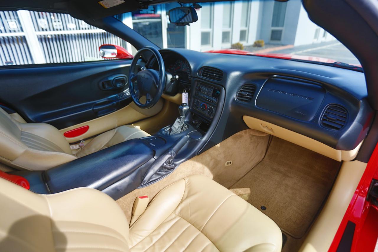 Chevrolet Corvette  2002