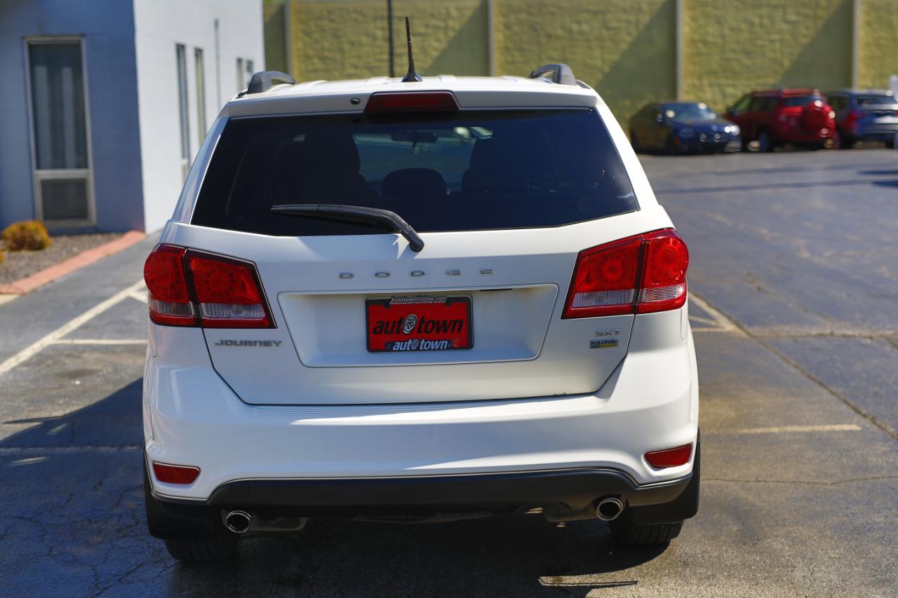 Dodge Journey FWD 4dr SXT 2013