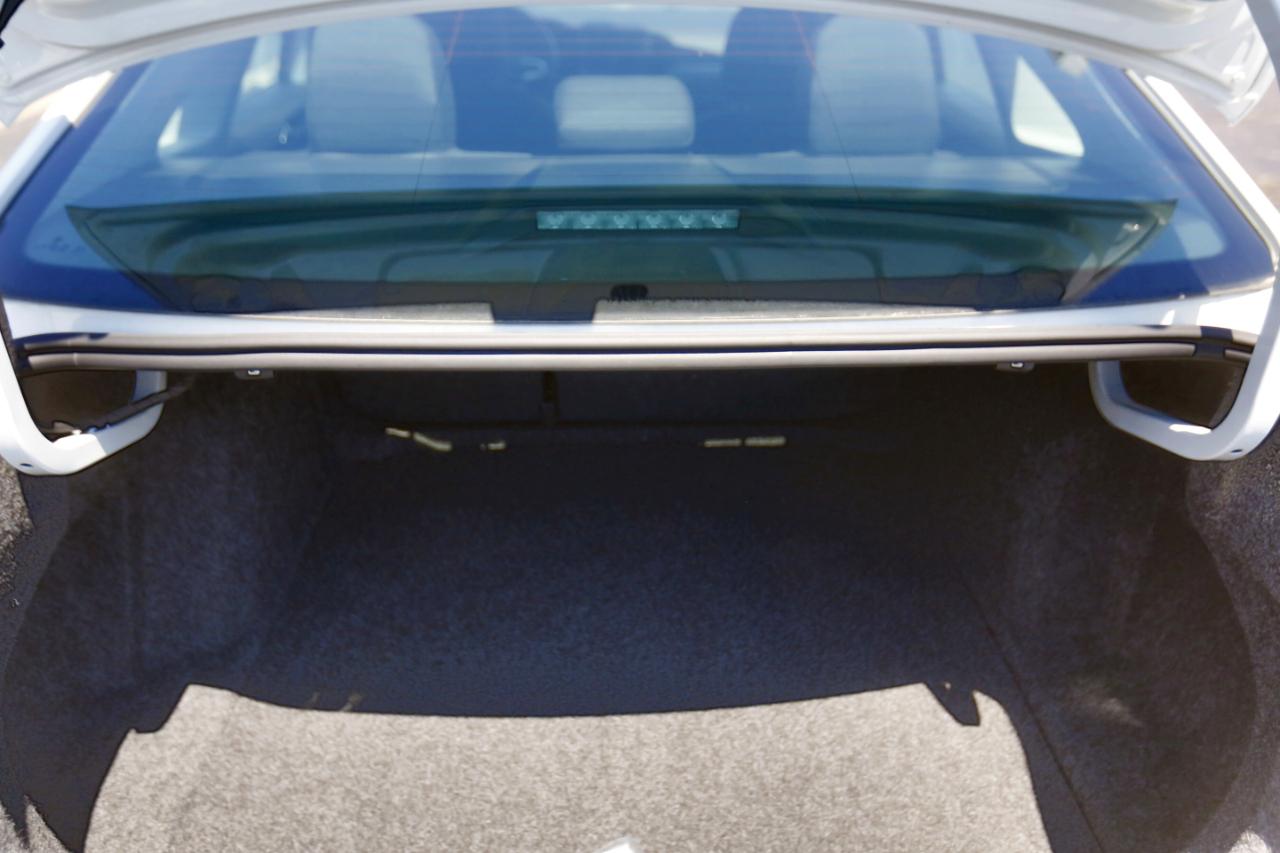 Volkswagen Jetta S Auto 2024