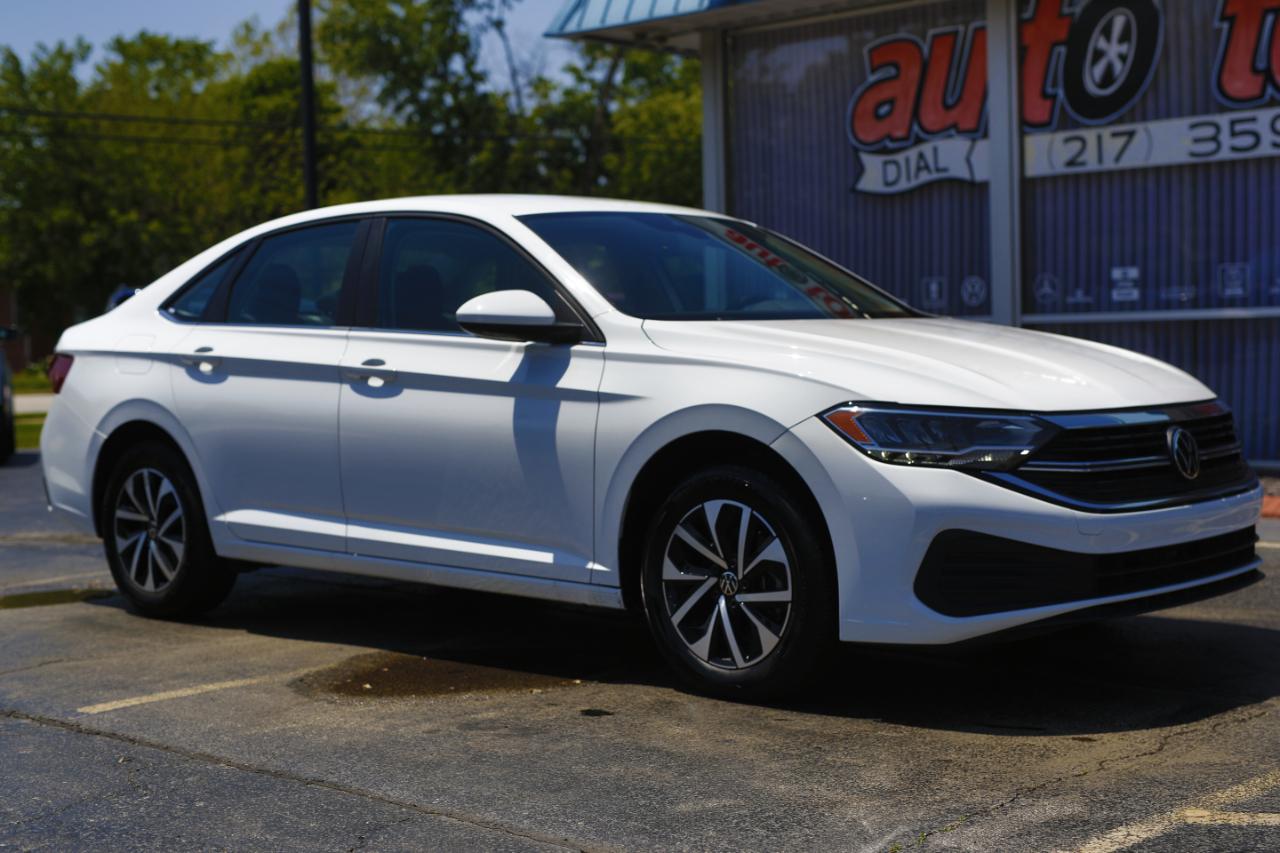 Volkswagen Jetta S Auto 2024