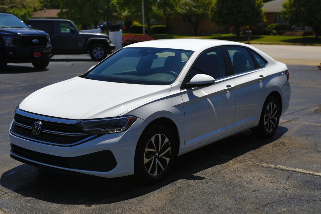 Volkswagen Jetta S Auto 2024
