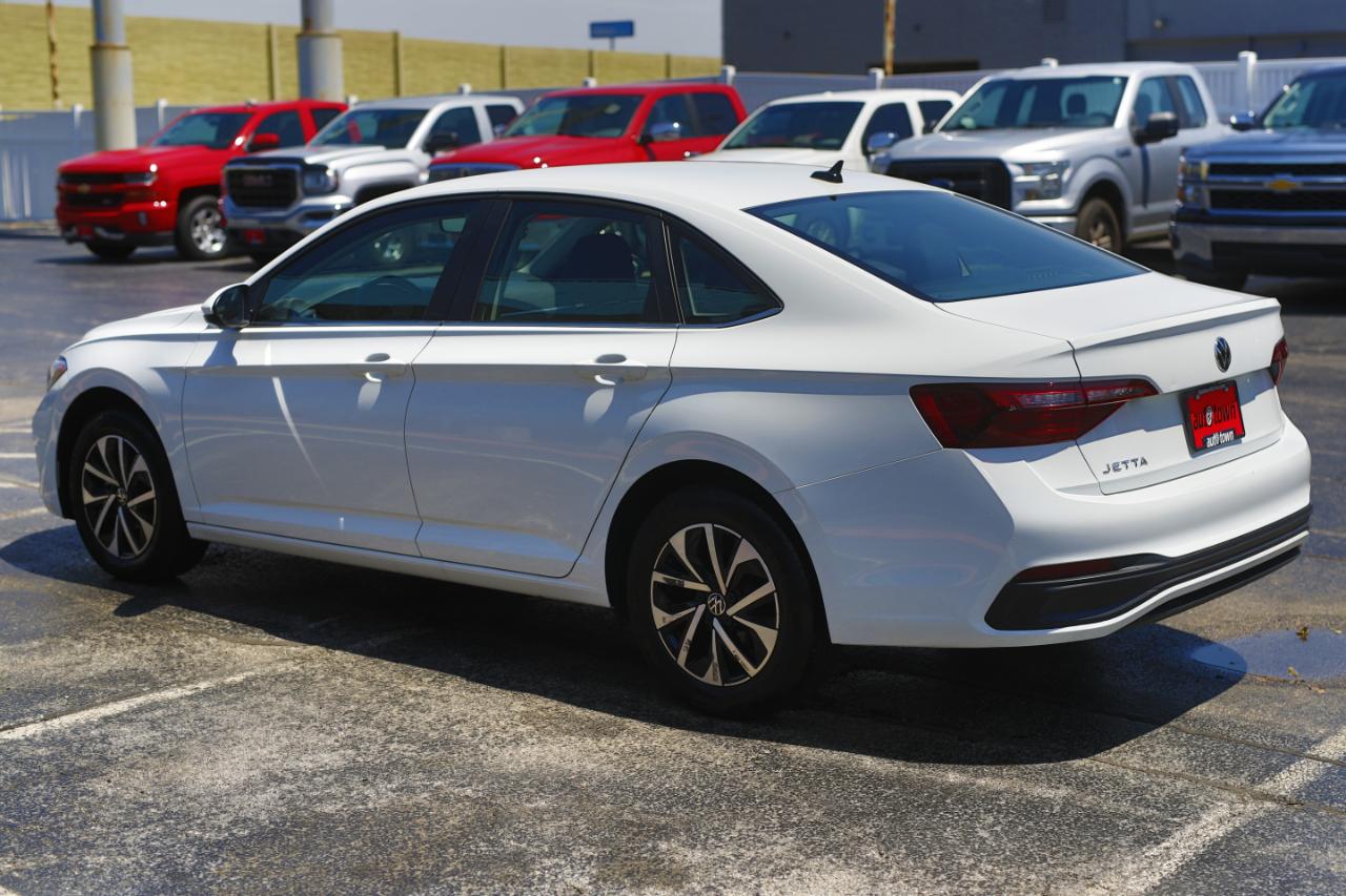 Volkswagen Jetta S Auto 2024