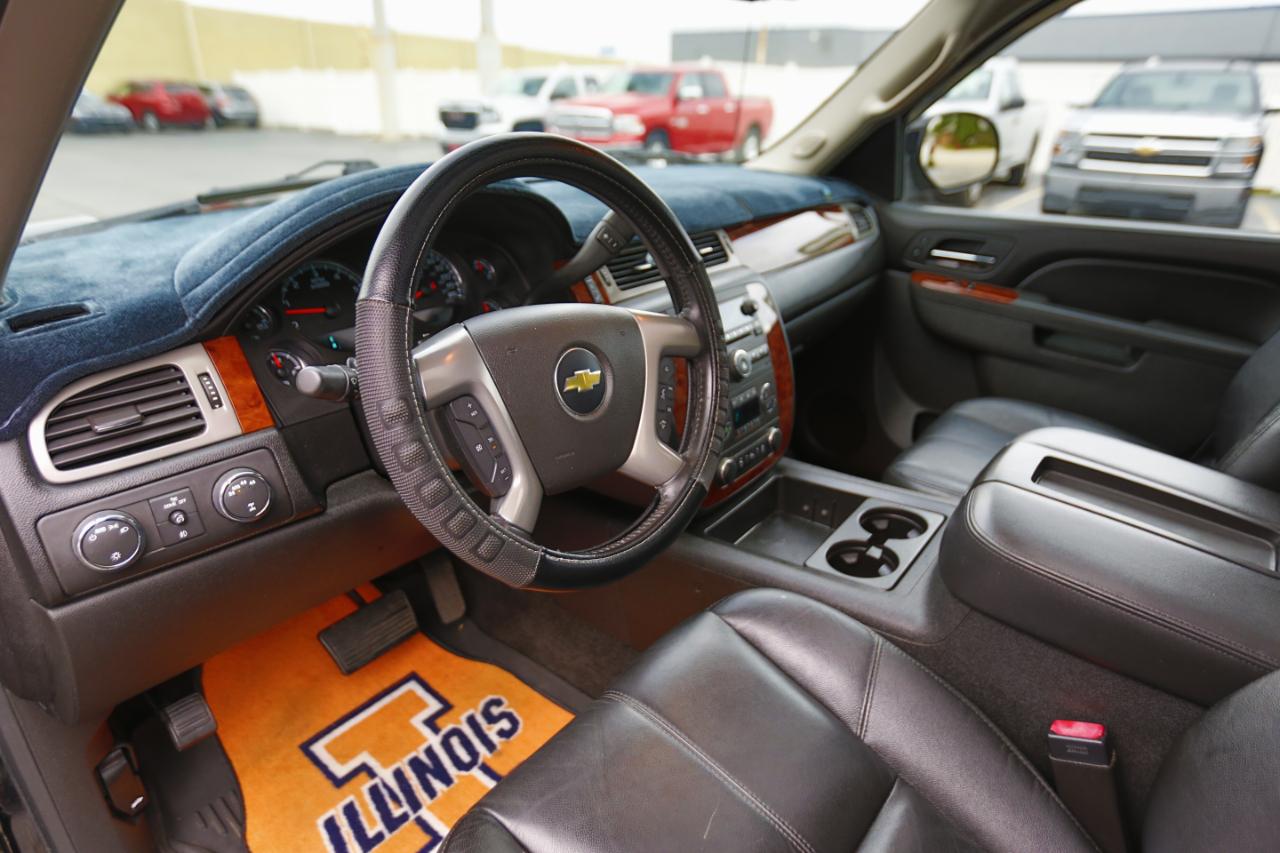 Chevrolet Avalanche  2013