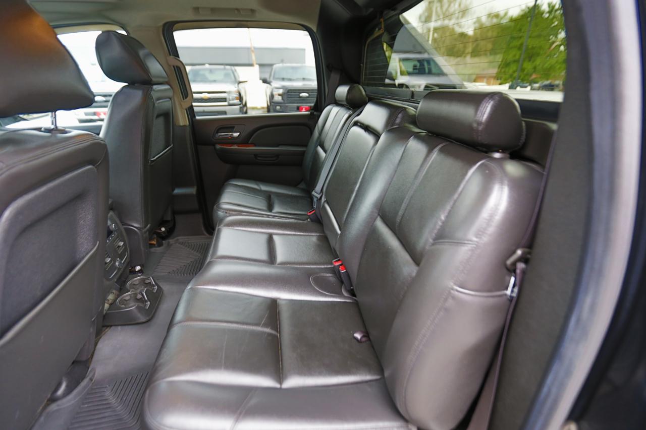 Chevrolet Avalanche  2013
