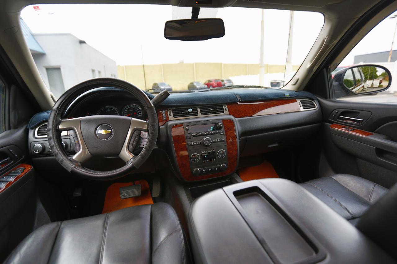 Chevrolet Avalanche  2013
