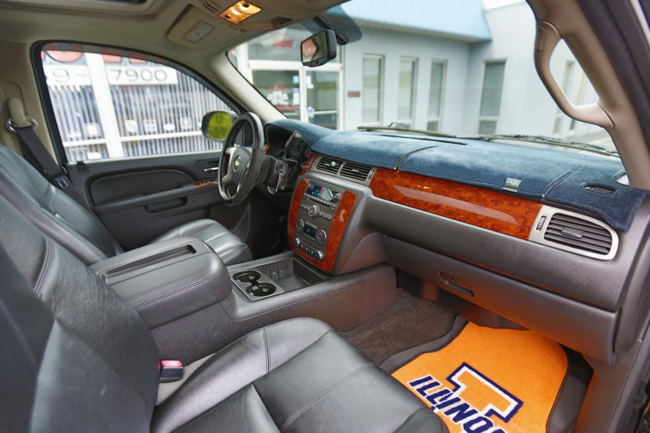 Chevrolet Avalanche  2013