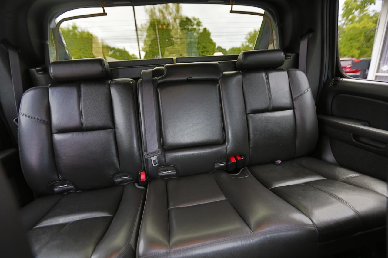 Chevrolet Avalanche  2013