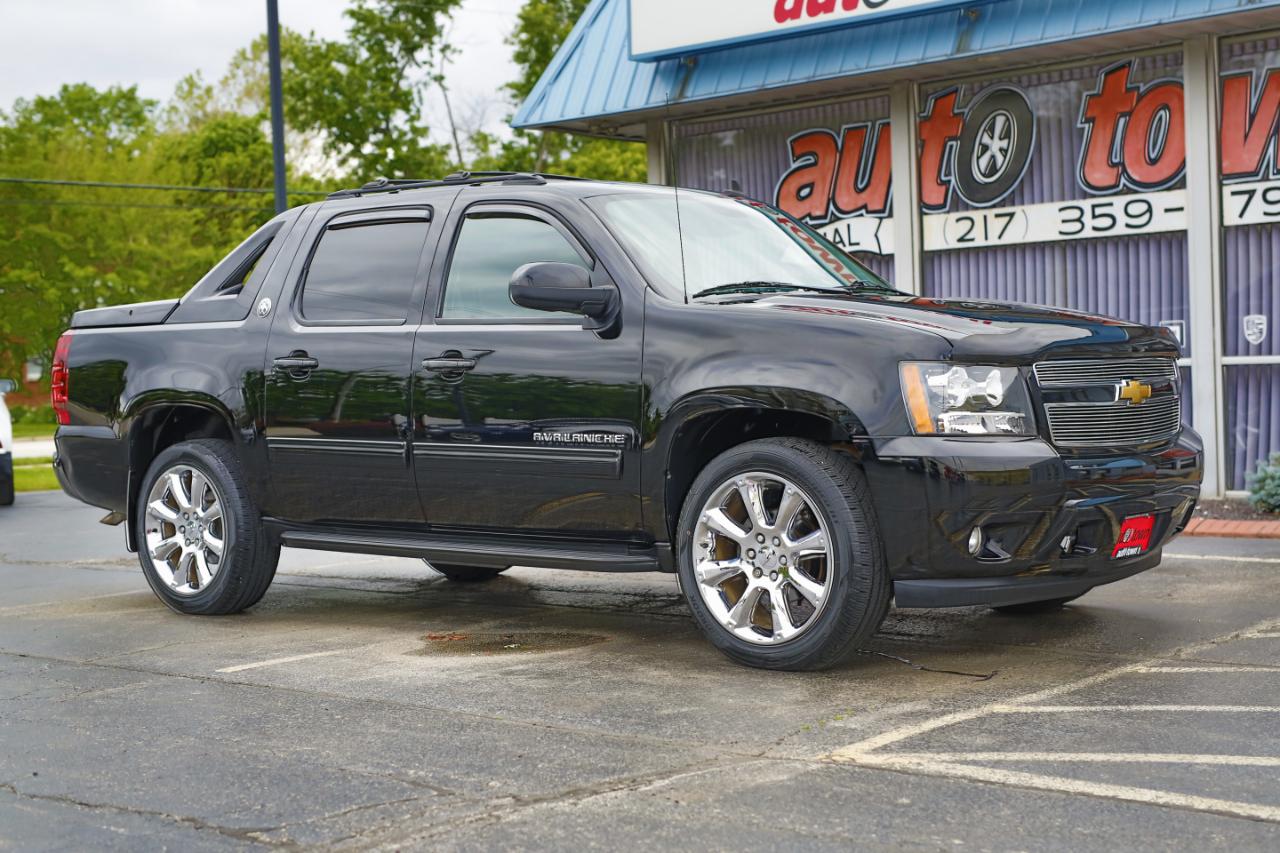 Chevrolet Avalanche  2013