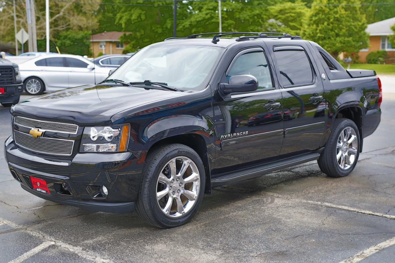 Chevrolet Avalanche  2013