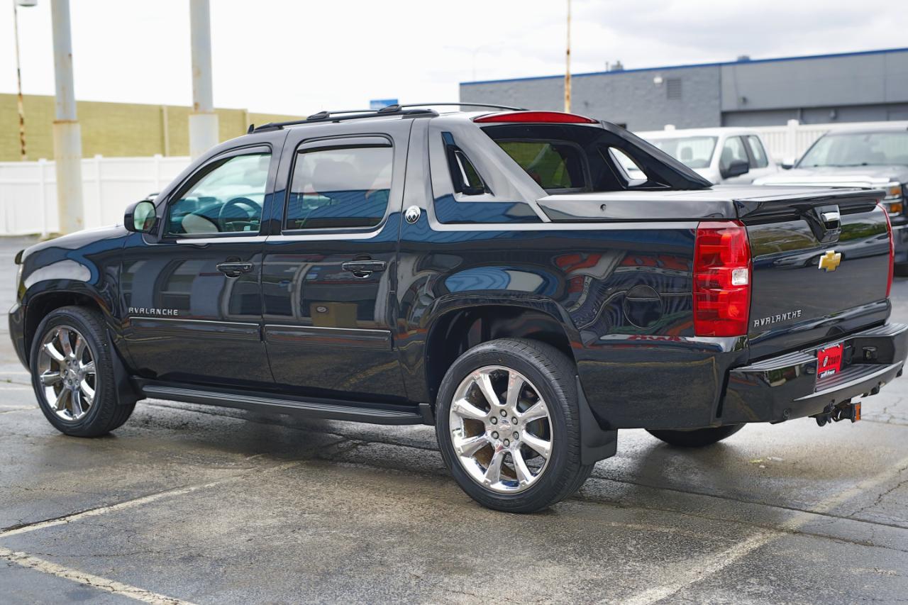 Chevrolet Avalanche  2013