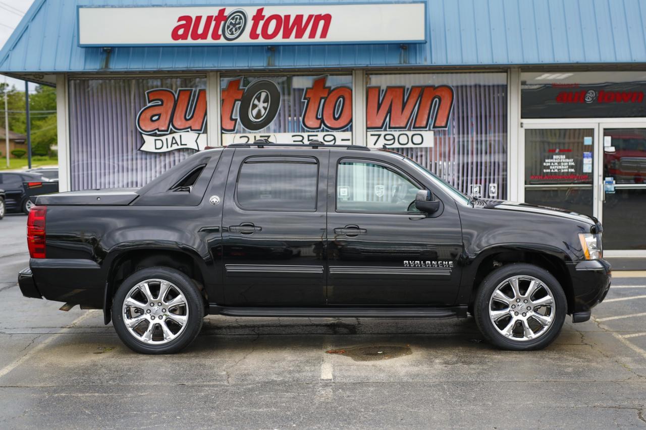 Chevrolet Avalanche  2013
