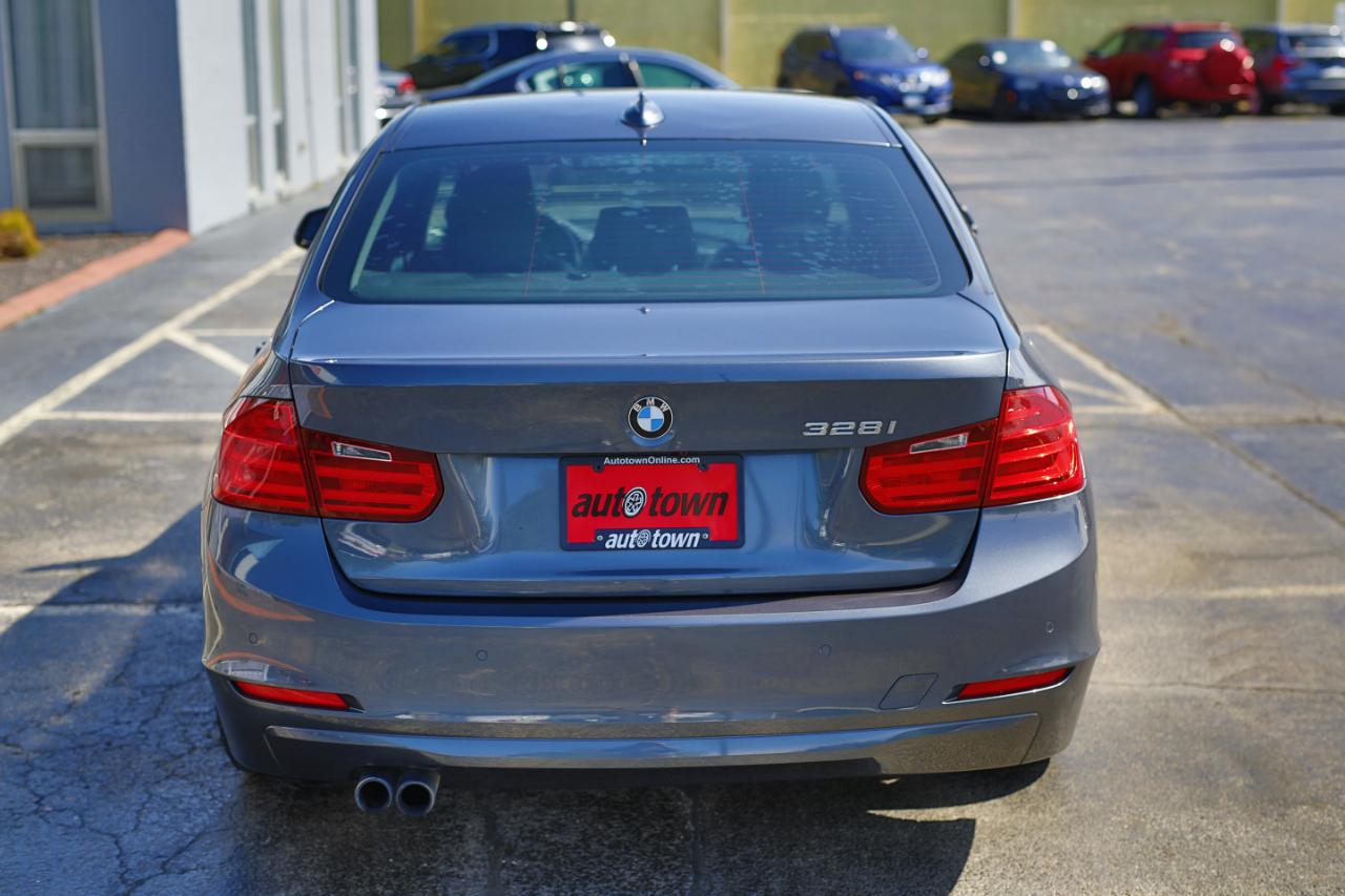 BMW 3 Series 4dr Sdn 328i RWD 2014
