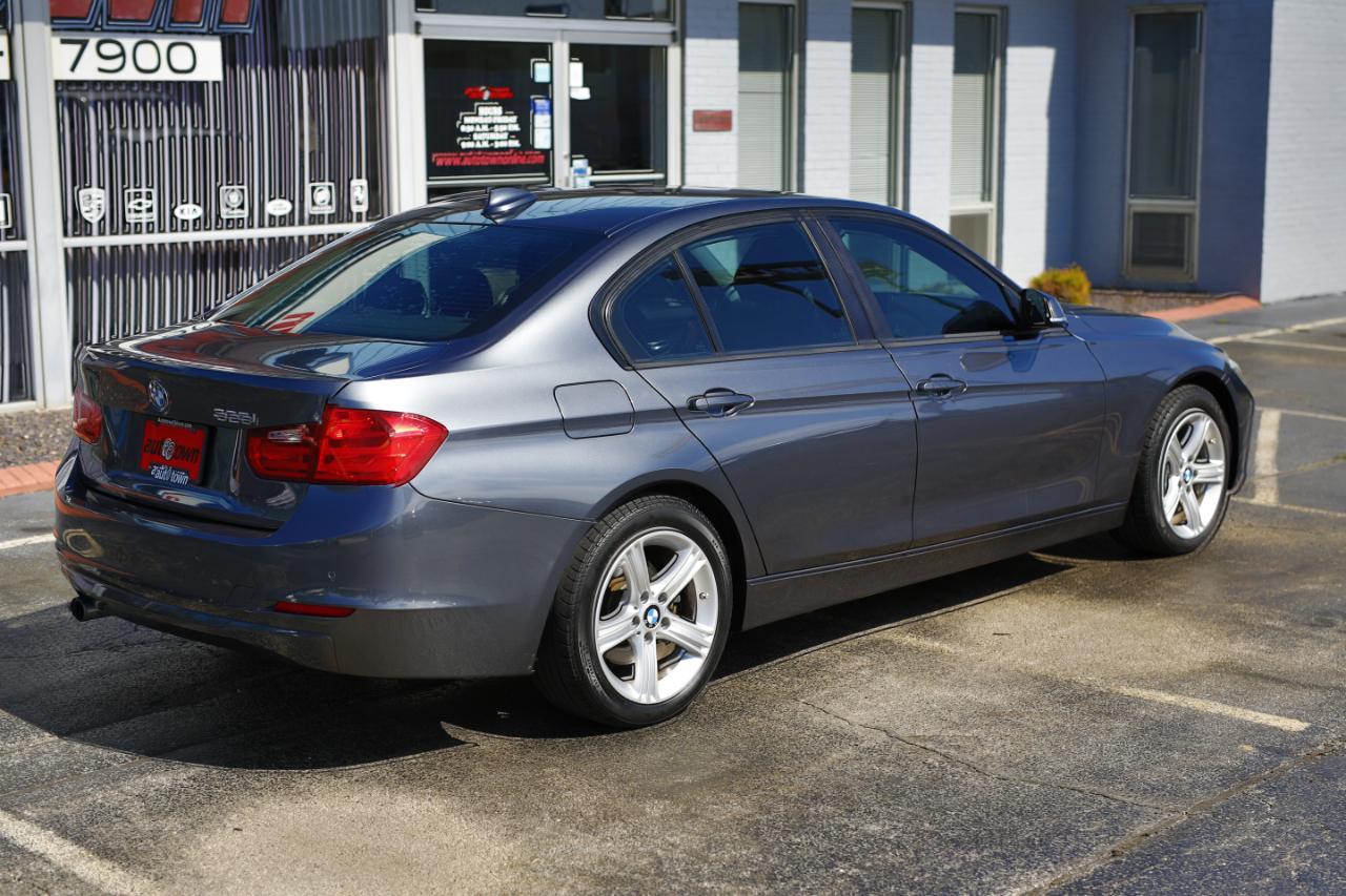 BMW 3 Series 4dr Sdn 328i RWD 2014