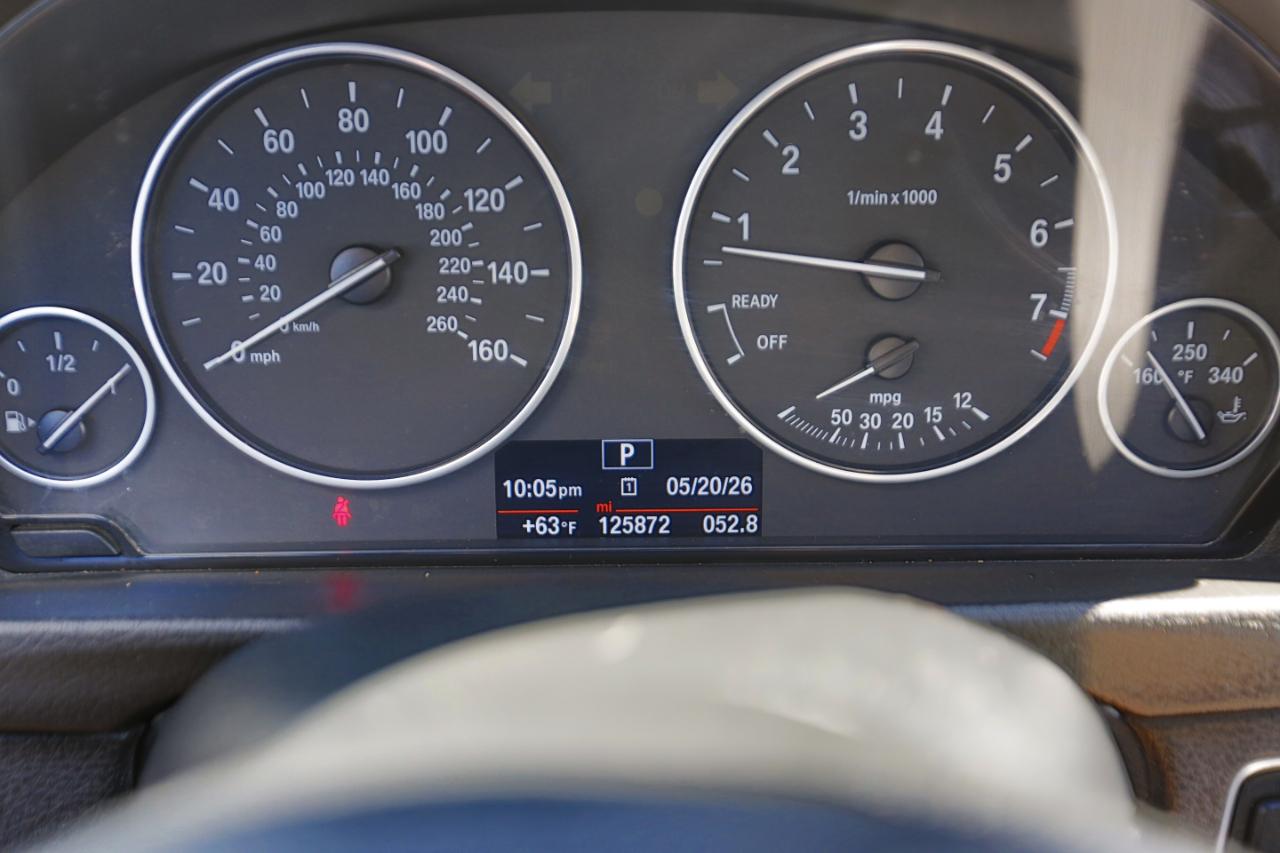 BMW 3 Series 4dr Sdn 328i RWD 2014