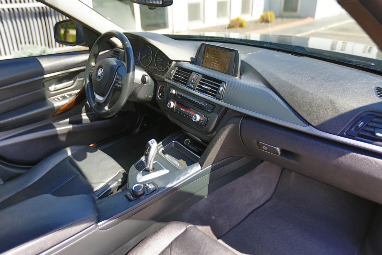 BMW 3 Series 4dr Sdn 328i RWD 2014