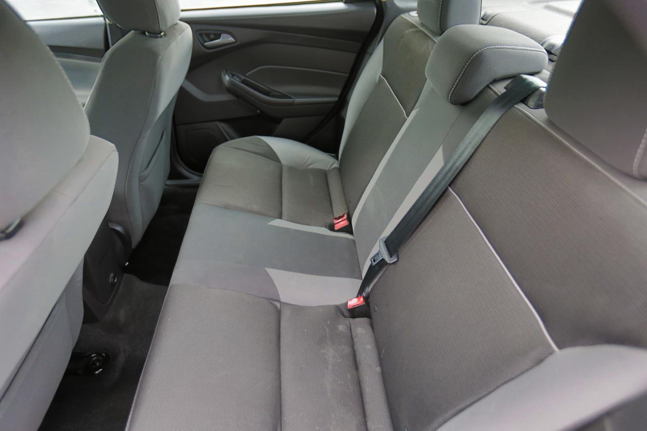 Ford Focus 4dr Sdn SE 2014
