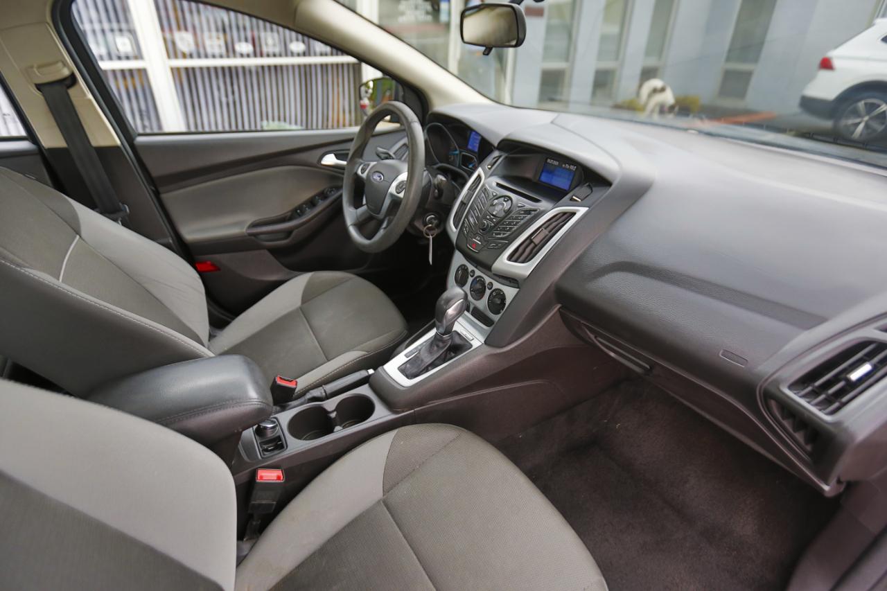 Ford Focus 4dr Sdn SE 2014