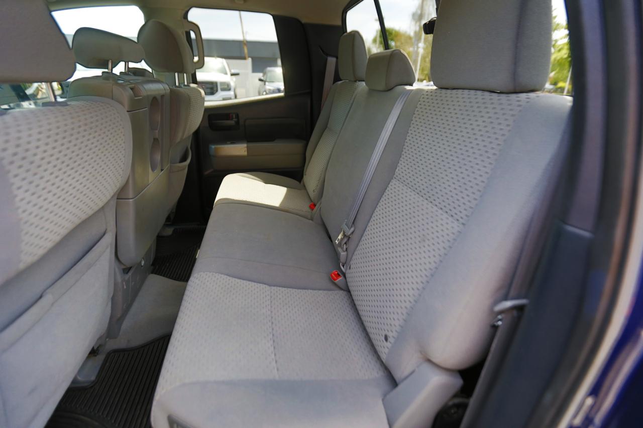 Toyota Tundra 4WD Double 145.7" 4.7L V8 SR5 (Natl 2007
