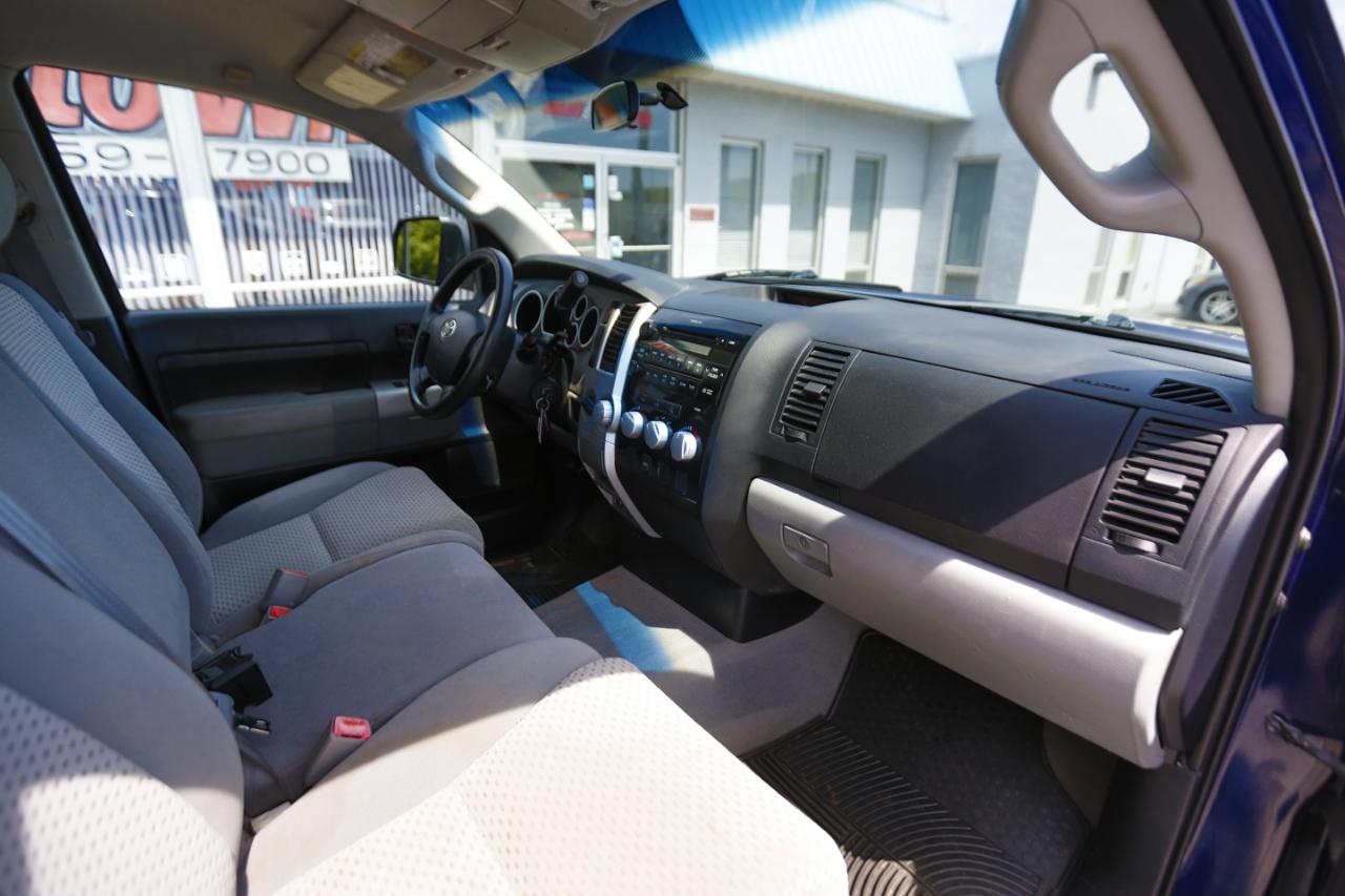 Toyota Tundra 4WD Double 145.7" 4.7L V8 SR5 (Natl 2007