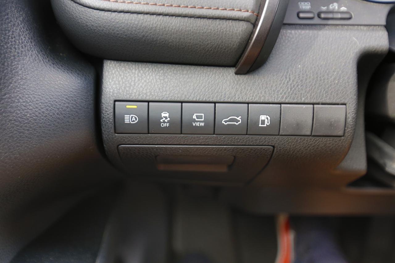 Toyota Camry XLE Auto (Natl) 2018