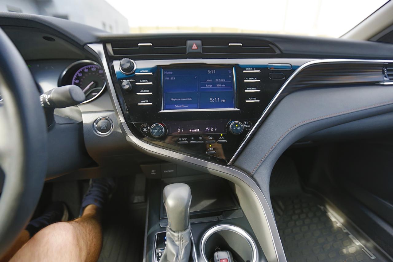 Toyota Camry XLE Auto (Natl) 2018