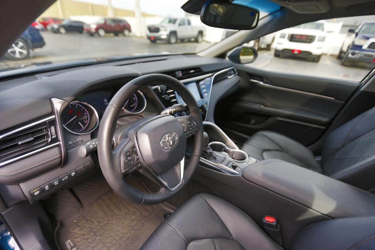 Toyota Camry XLE Auto (Natl) 2018