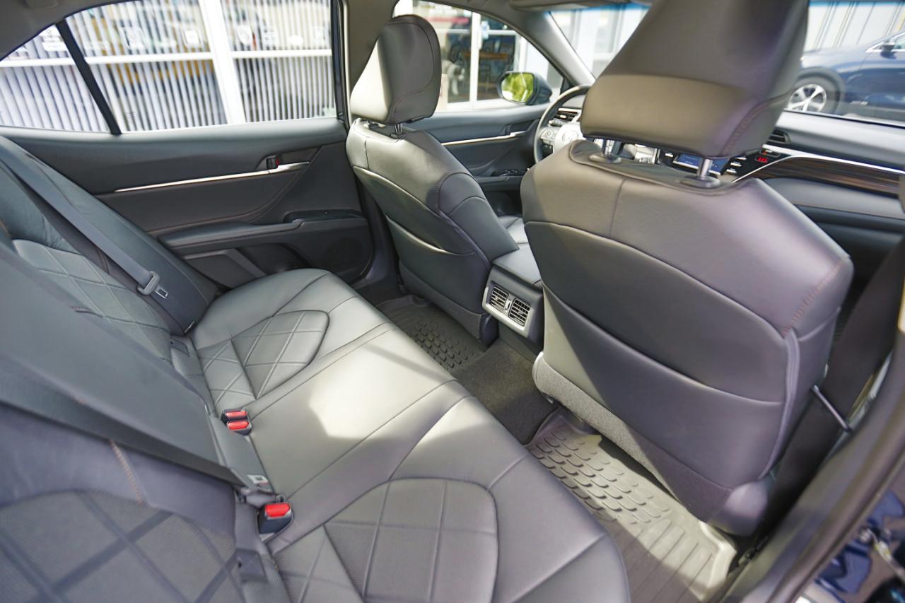 Toyota Camry XLE Auto (Natl) 2018