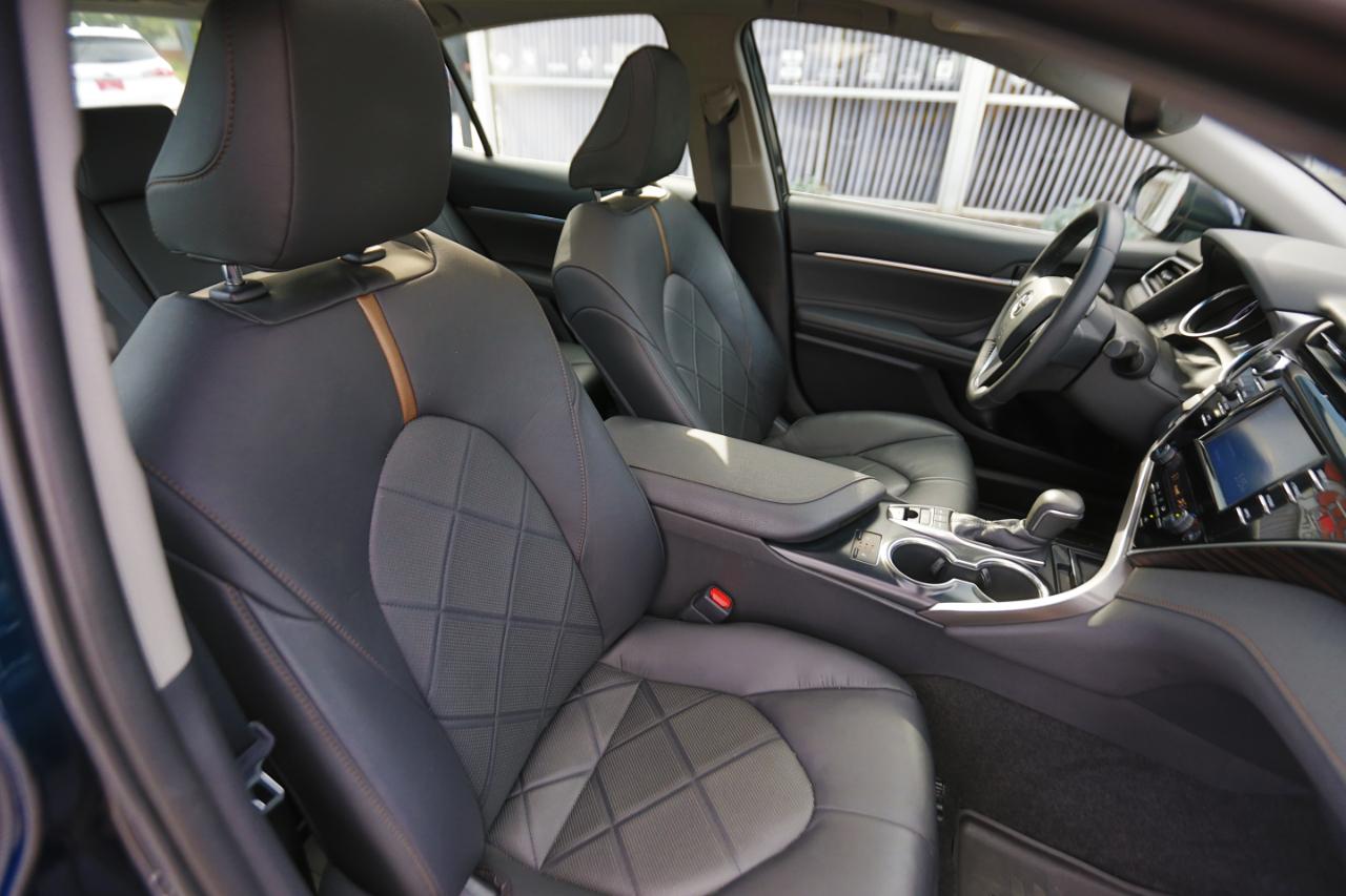 Toyota Camry XLE Auto (Natl) 2018