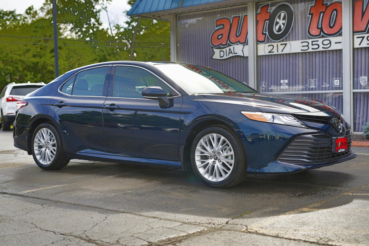 Toyota Camry XLE Auto (Natl) 2018