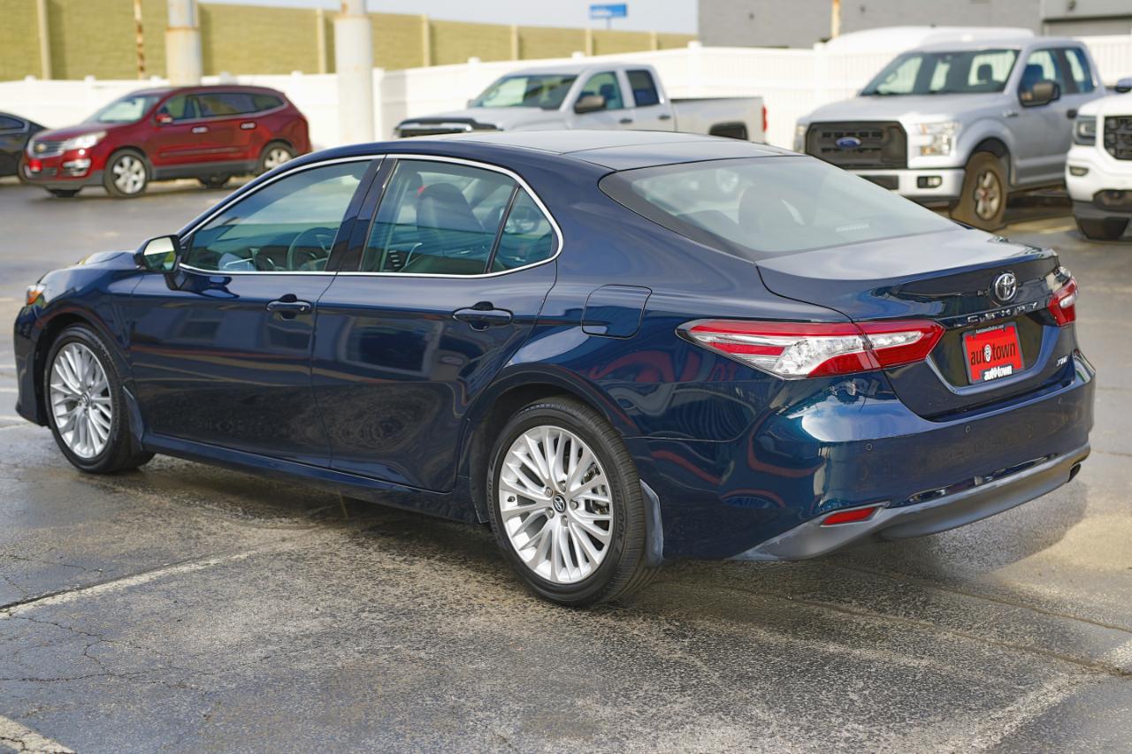 Toyota Camry XLE Auto (Natl) 2018