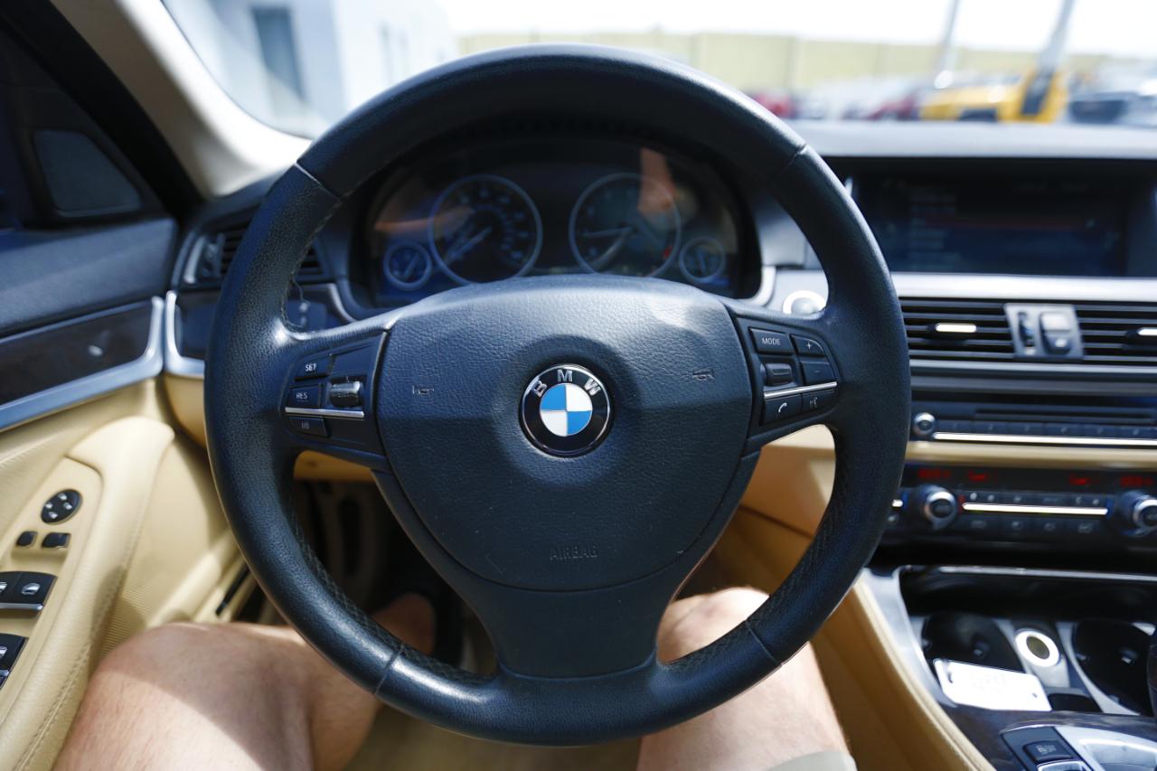 BMW 5 Series 4dr Sdn 528i xDrive AWD 2014