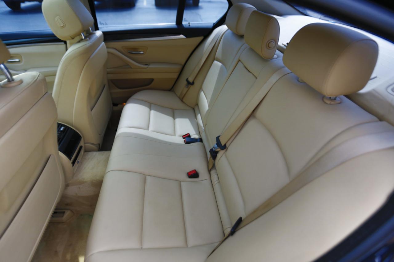 BMW 5 Series 4dr Sdn 528i xDrive AWD 2014