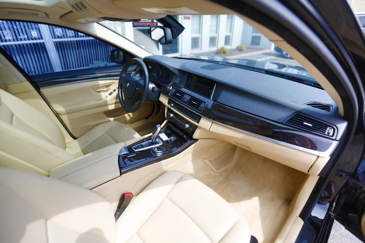 BMW 5 Series 4dr Sdn 528i xDrive AWD 2014