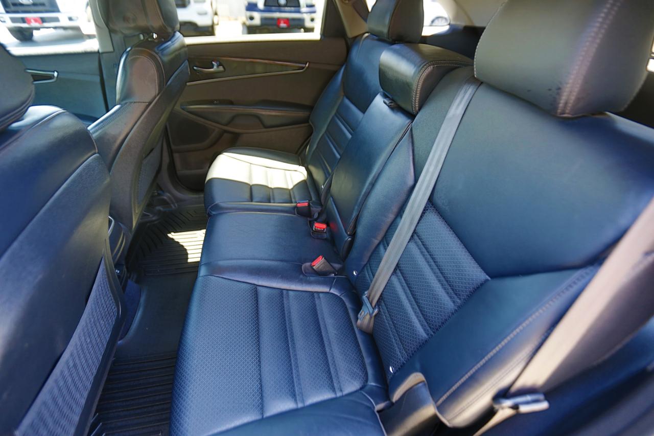 Kia Sorento AWD 4dr 3.3L EX 2016